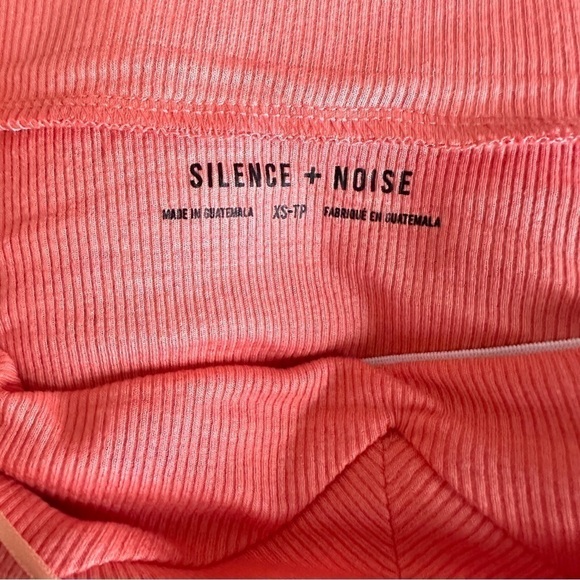 Silence + Noise Rebel Ribbed Coral Halter V-Neck Top Size XS - Picture 8 of 11